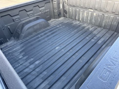 Used 2025 GMC Sierra 1500 SLT w/ SLT Premium Plus Package AWD/4WD image 27