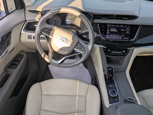 Used 2022 Cadillac XT6 Premium Luxury w/ Technology Package image 19