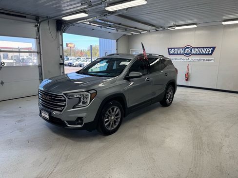Used 2023 GMC Terrain SLT AWD/4WD image 1
