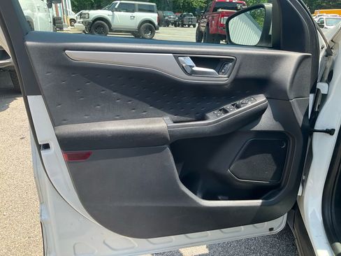 Used 2020 Ford Escape SE AWD/4WD image 17
