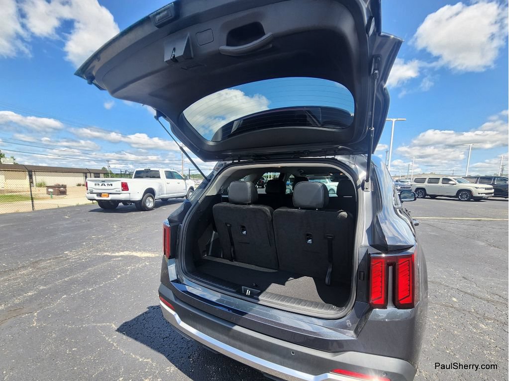 Used 2024 Kia Sorento S AWD/4WD image 18