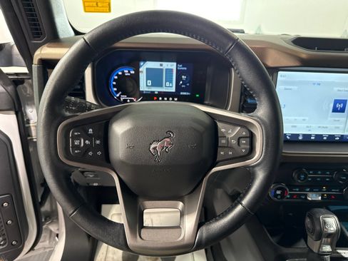 Used 2023 Ford Bronco Outer Banks AWD/4WD image 32