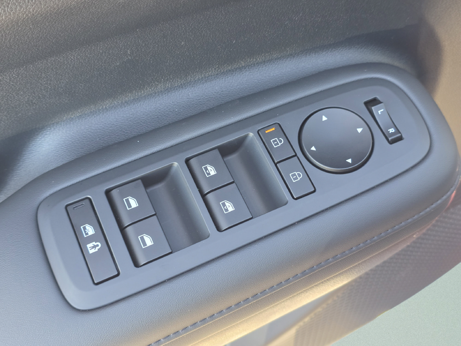 New 2026 Hyundai Santa Fe SEL FWD image 9