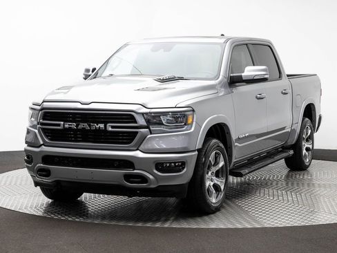 Used 2022 RAM 1500 Laramie AWD/4WD image 2