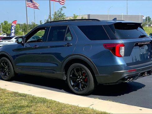 Used 2020 Ford Explorer ST w/ ST Street Pack AWD/4WD image 2