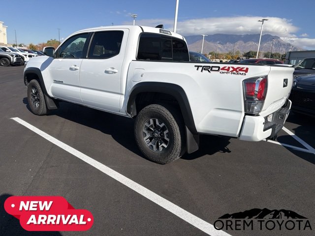 Used 2023 Toyota Tacoma TRD Off-Road w/ Technology Package AWD/4WD image 18