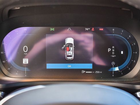 Used 2023 Volvo V60 B5 Cross Country Ultimate w/ Climate Package image 24