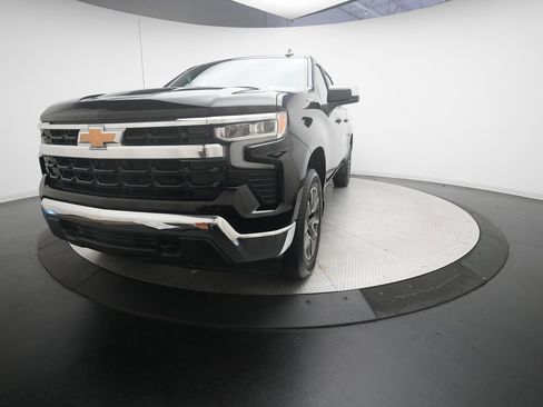 Used 2023 Chevrolet Silverado 1500 LT image 32