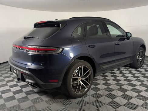 Certified 2023 Porsche Macan AWD/4WD image 7