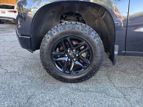 Used 2022 Chevrolet Silverado 1500 Custom Trail Boss AWD/4WD image 5