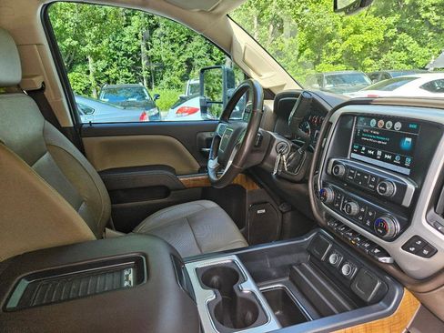 Used 2017 GMC Sierra 3500 SLT w/ Duramax Plus Package image 36