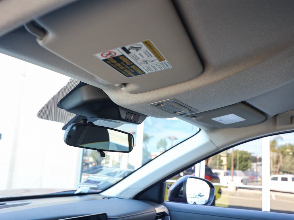Used 2026 Nissan Kicks SV FWD image 14