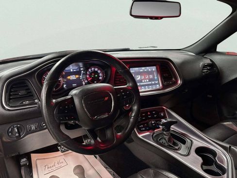 Used 2018 Dodge Challenger SXT Plus RWD image 14