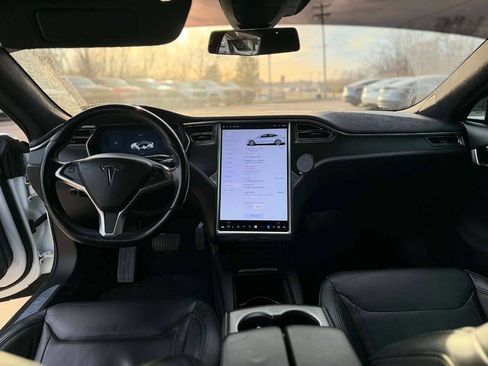 Used 2016 Tesla Model S 85D image 17