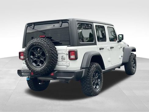 Used 2023 Jeep Wrangler Unlimited w/ Cold Weather Group AWD/4WD image 9