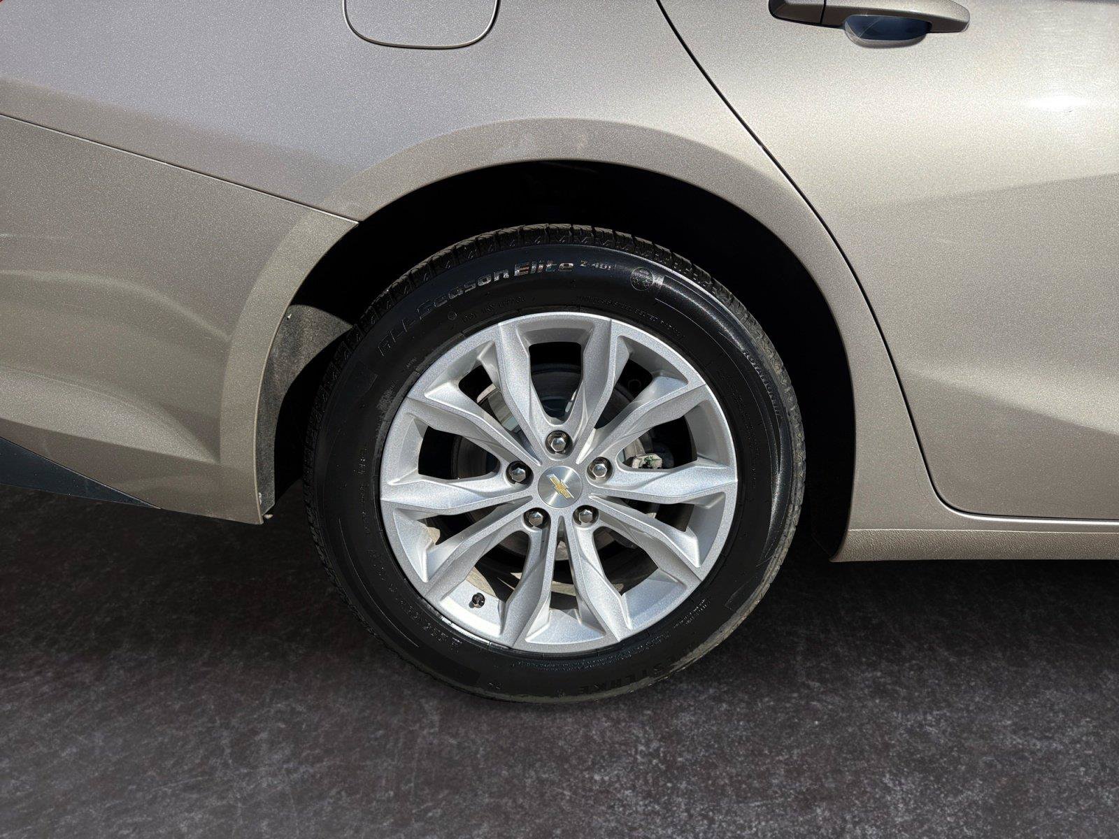 Used 2023 Chevrolet Malibu LT FWD image 15