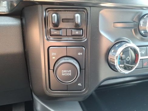 New 2026 Ford F350 Lariat w/ Lariat Premium Package AWD/4WD image 24