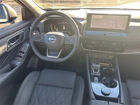 New 2026 Nissan Rogue Platinum w/ Platinum Premium Package image 18