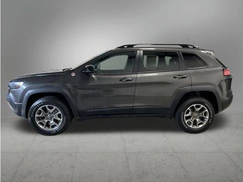 Used 2022 Jeep Cherokee Trailhawk w/ Sound & Nav Group AWD/4WD image 2
