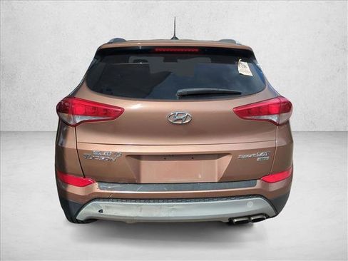 Used 2017 Hyundai Tucson Sport image 6