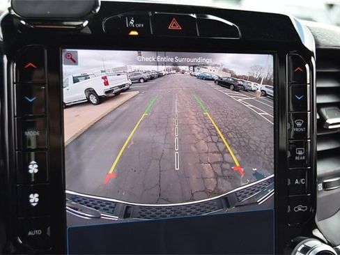 Used 2025 RAM 1500 Laramie image 16