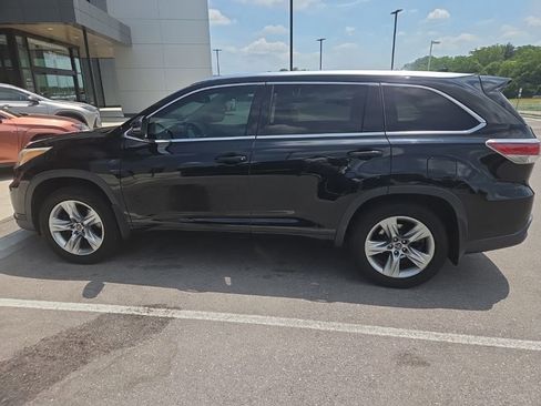 Used 2016 Toyota Highlander Limited Platinum AWD/4WD image 8