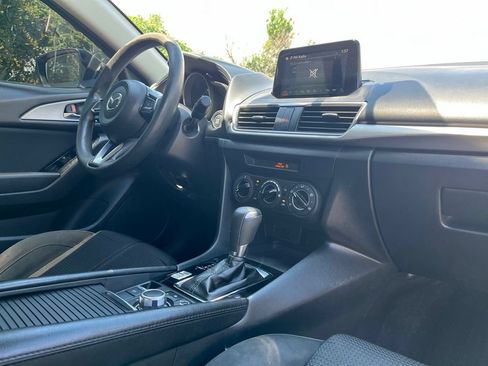 Used 2017 MAZDA MAZDA3 Sport w/ Preferred Equipment Package FWD image 25