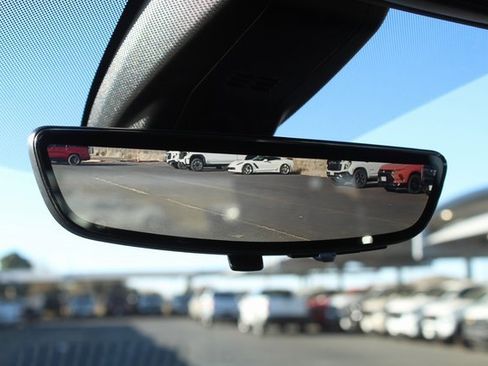 Used 2022 GMC Yukon XL Denali w/ Denali Premium Package image 44