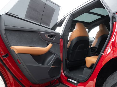 New 2026 Audi RS Q8 performance image 36