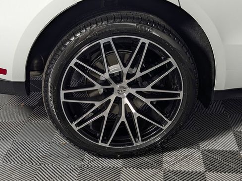 New 2026 Porsche Macan image 13