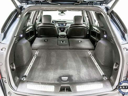 Used 2019 Cadillac XT5 Platinum image 35