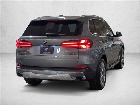 Used 2026 BMW X5 xDrive40i AWD/4WD image 2