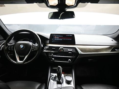 Used 2018 BMW 540i xDrive AWD/4WD image 39