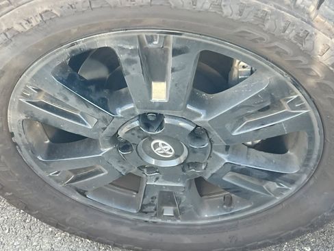 Used 2022 Toyota Sequoia TRD Sport image 21