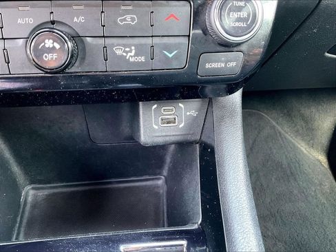 Used 2022 Jeep Compass High Altitude AWD/4WD image 12
