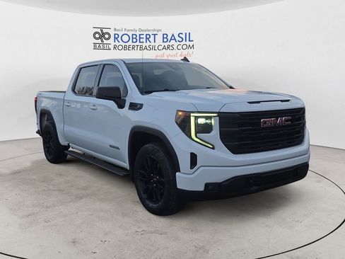 Used 2023 GMC Sierra 1500 Elevation image 7