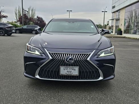 Used 2021 Lexus ES 300h w/ Premium Package FWD image 2