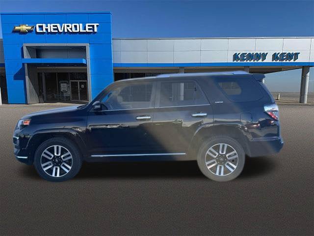 Used 2021 Toyota 4Runner Limited AWD/4WD image 34