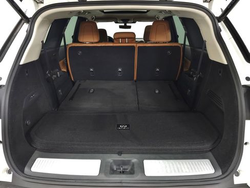 Used 2023 INFINITI QX60 Sensory w/ Vision Package AWD/4WD image 9