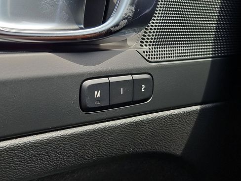 New 2026 Volvo XC40 B5 Core w/ Protection Package Premier image 21