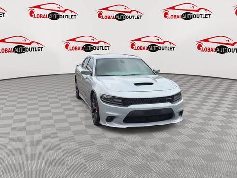 Used 2021 Dodge Charger R/T w/ Performance Handling Group RWD image 3