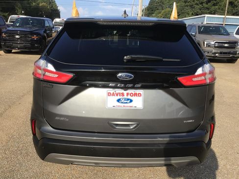 Used 2024 Ford Edge SEL AWD/4WD image 12