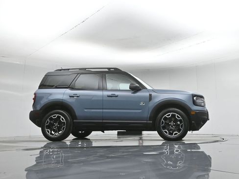 Certified 2025 Ford Bronco Sport Outer Banks w/ Outer Banks Tech Package+ AWD/4WD image 55