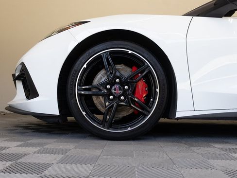 Used 2022 Chevrolet Corvette Stingray Premium Conv w/ Z51 Performance Package image 10