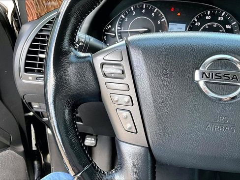 Used 2020 Nissan Armada SL w/ Premium Package AWD/4WD image 11