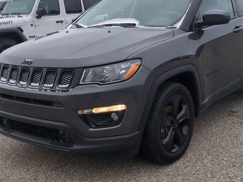 Certified 2019 Jeep Compass Altitude image 11