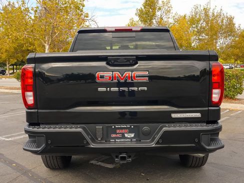 New 2026 GMC Sierra 1500 Elevation w/ Elevation Premium Package AWD/4WD image 9