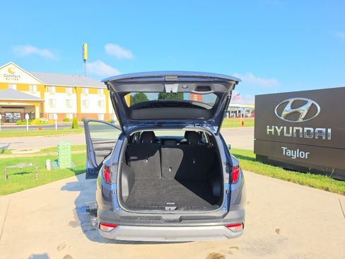 Used 2025 Hyundai Tucson SEL FWD image 17