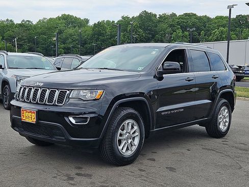 Certified 2020 Jeep Grand Cherokee Laredo AWD/4WD image 3