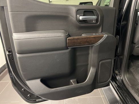 Used 2020 GMC Sierra 1500 Elevation image 32